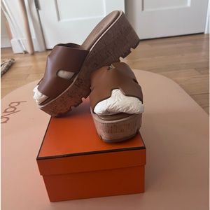 Hermes Eze wedge cork sandal gold (tan)  leather 37